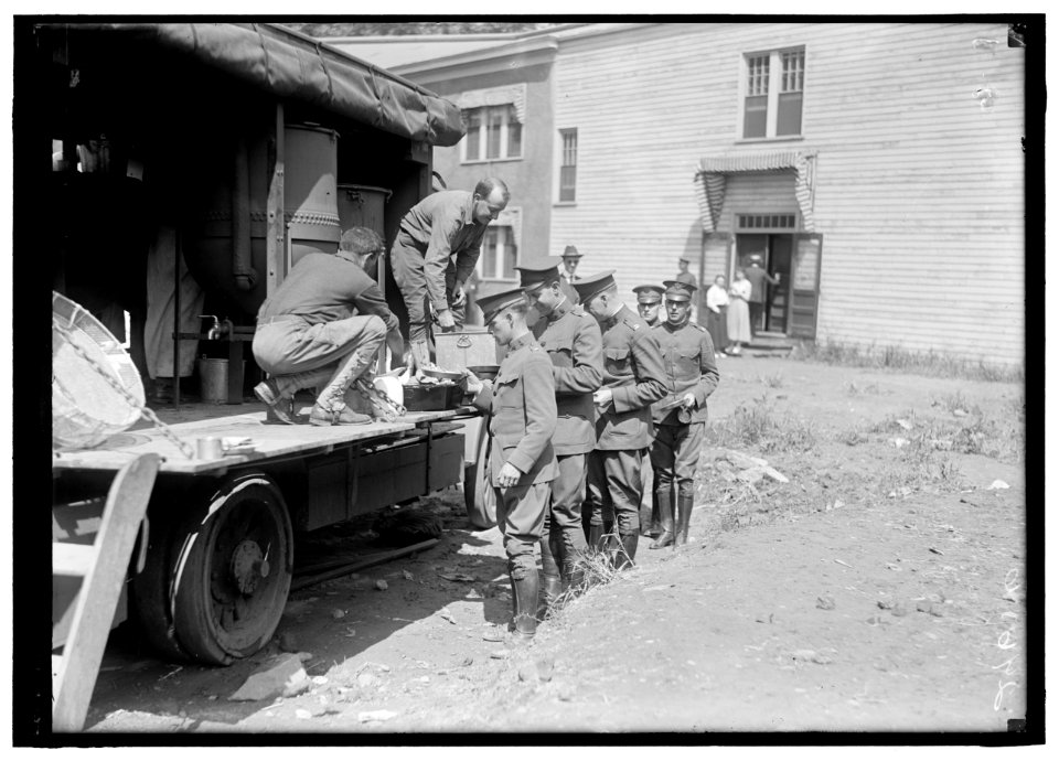 ARMY, U.S. ARMY KITCHEN LCCN2016869471