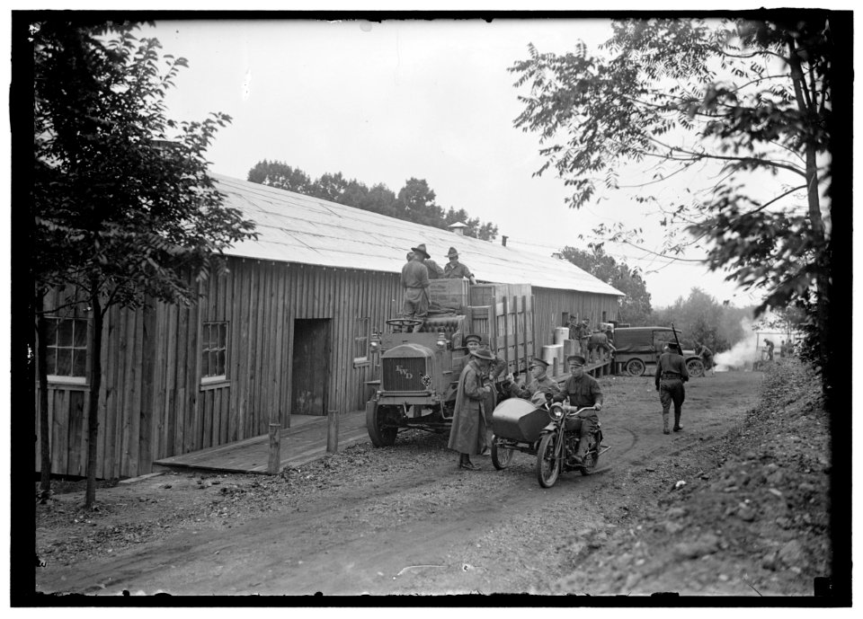 ARMY, U.S. ARMY MOTORCYCLE AND SIDE-CAR LCCN2016868318