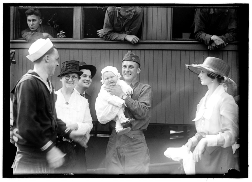 ARMY, U.S. RETURN OF WASHINGTON, D.C. SOLDIERS LCCN2016869989