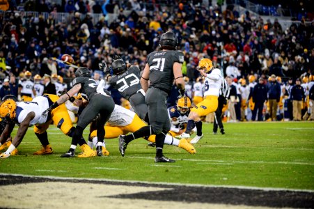 Army-Navy Game 2016 - Navy Photo 13