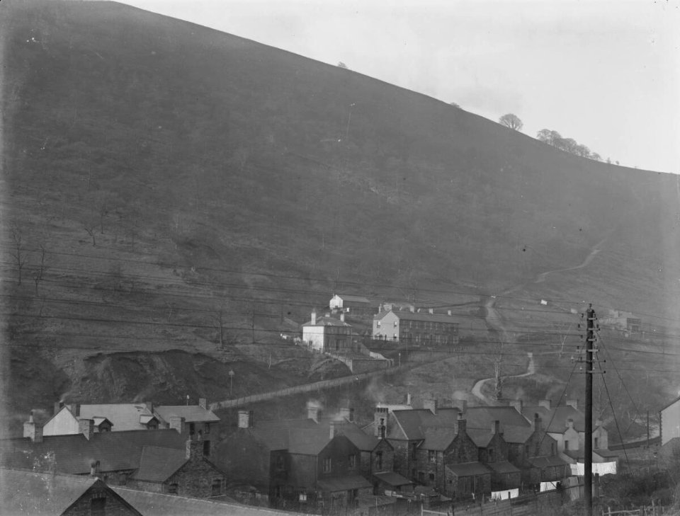 Arrail Hillside Abertillery (4785929)