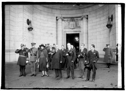 Arrival of Gen'l Ospina, 5-3-22 LCCN2016846232