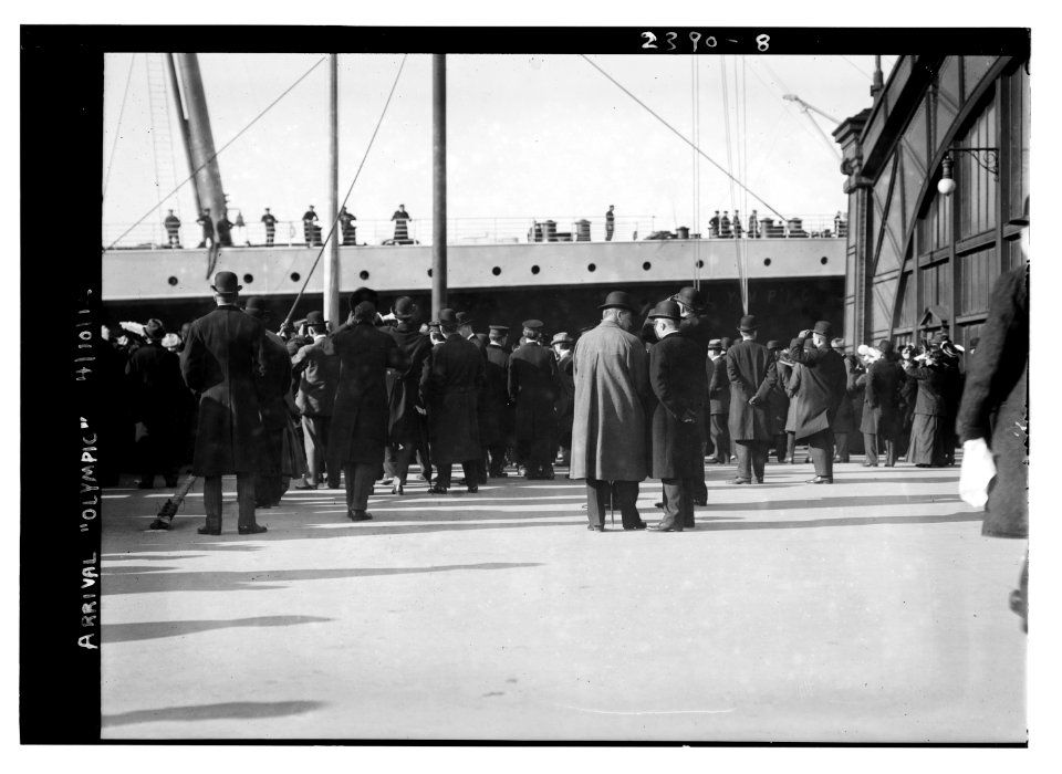 Arrival OLYMPIC LCCN2014690323
