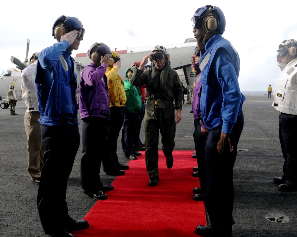 Arriving aboard USS Ronald Reagan DVIDS180675