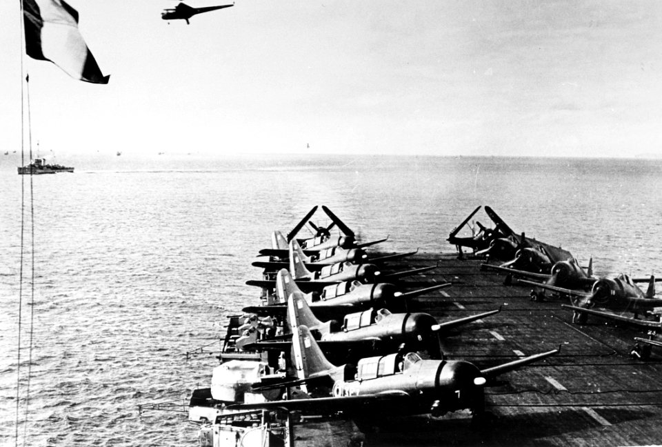 Arromanches (R95) flight deck 1951