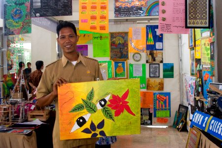 Art made out of recycling and used materials made by students (8271065197)