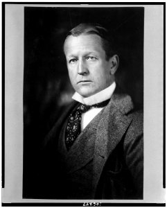 Arthur Brisbane, head-and-shoulders portrait, facing left LCCN92519819