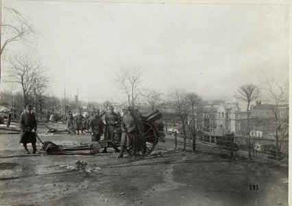 Artillerie in Feuerstellung am Strande (BildID 15665706)