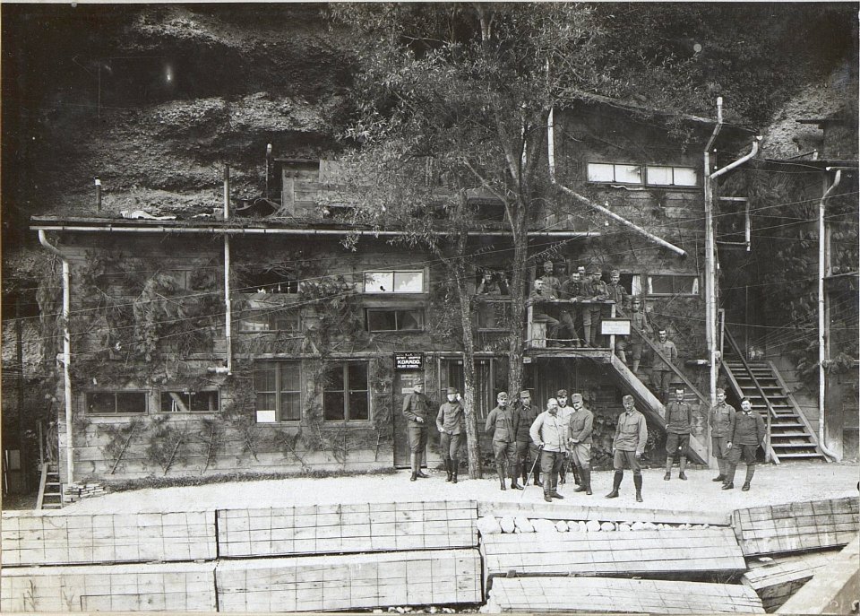 Artillerie und Inftr.Gruppenkomdos.in Tolmein (BildID 15597035)
