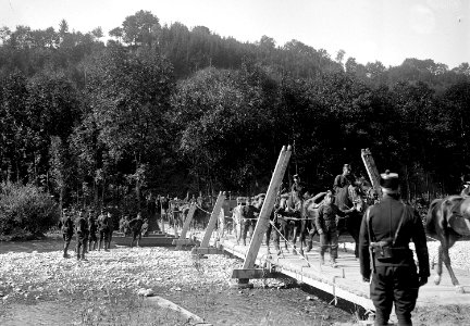 Artillerie Überqueren Behelfsbrücke - CH-BAR - 3236484