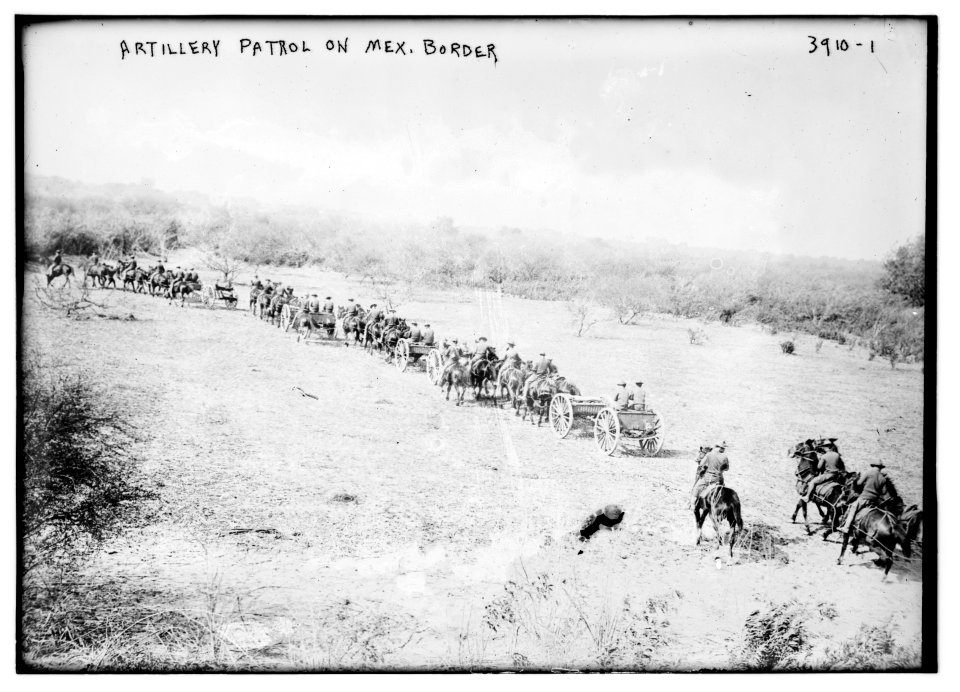 Artillery Patrol on Mex. Border LCCN2014702135