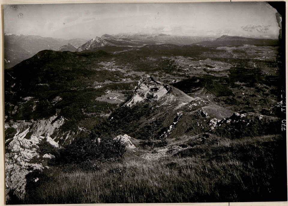 Artillerie-Beobachtungsstand Pisnaknott mit Panorama Cima di Vezzena-Lusern; (BildID 15730675)