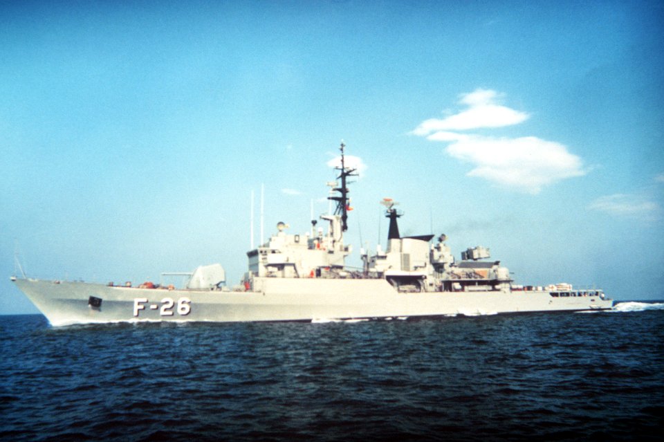 ARV Almirante García (F-26) - 1982