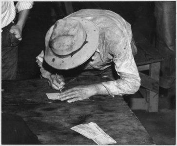 Arvin, Kern County, California. ... Head of rural family asking questions regarding the size of his . . . - NARA - 521655