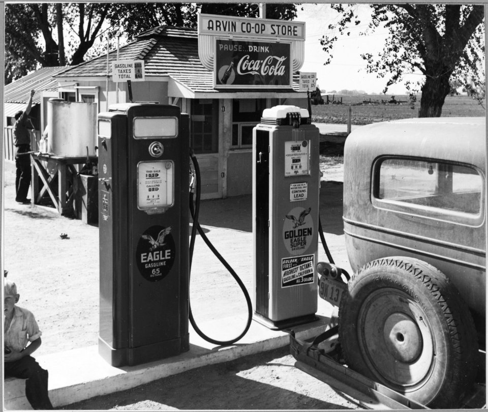 Arvin, Kern County, California. Co-op store and gas station established December 1939 in the Arvin F . . . - NARA - 521769