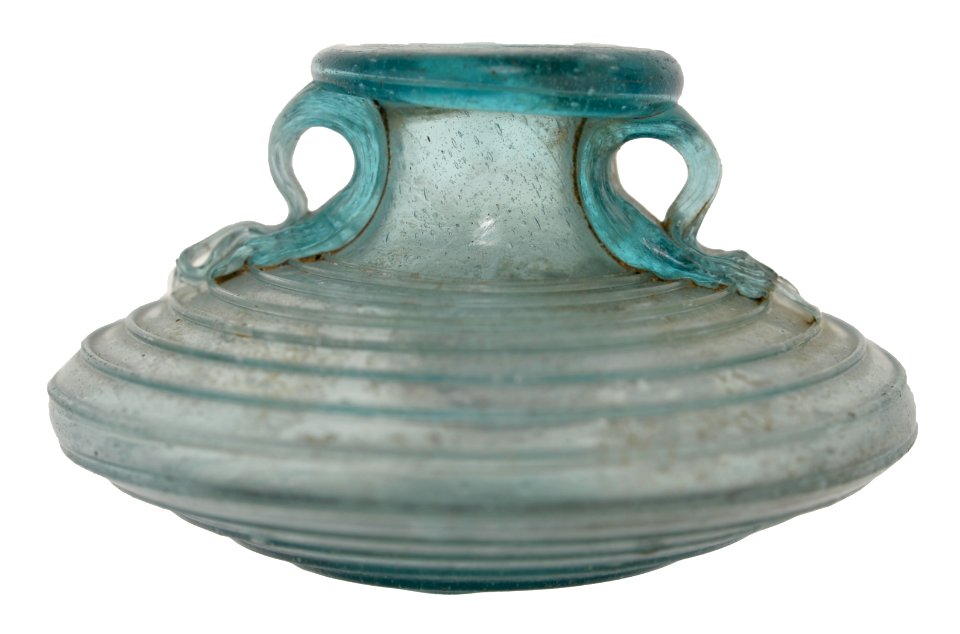 Aryballos in glas met glasdraadversiering, 170 tot 250 NC, vindplaats- Koninksem, Romeinse Kassei, zuidwestgrafveld, 1961, graf 37, collectie Gallo-Romeins Museum Tongeren, 4053 A