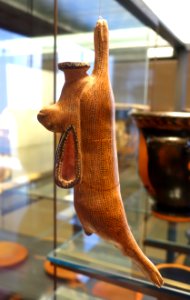 Aryballos in the shape of a dead hare, Rhodian workshop, Cerveteri, Sorbo necropolis, 600-550 BC - Museo Gregoriano Etrusco - Vatican Museums - DSC01182