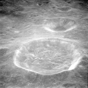 AS11-42-6333 Green M crater photo