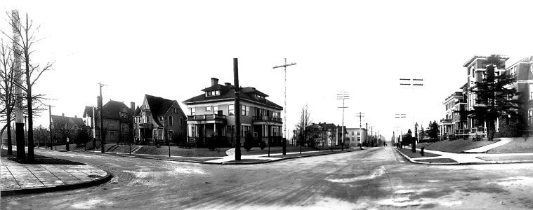 Asahel Curtis panorama of First Hill, Seattle, c. 1903, showing intersection of Columbia St and Summit Ave, Seattle (retouched)