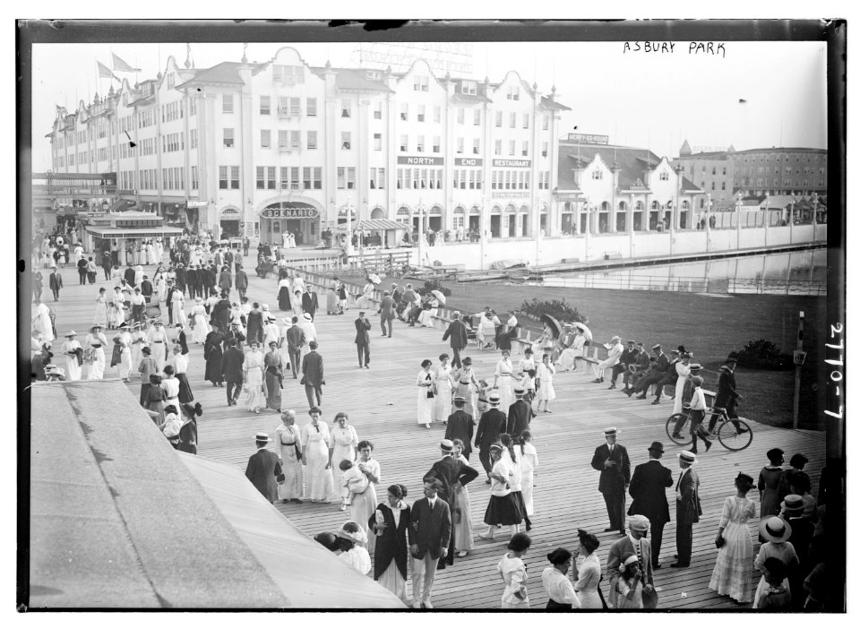 Asbury Park LCCN2014693660