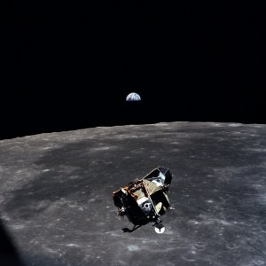 As11-44-6642 (26531159656)