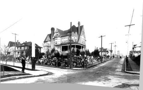 Asahel Curtis panorama of Intersection of Boylston Ave E and E Mercer St, Capitol Hill district, Seattle (circa 1903) photo