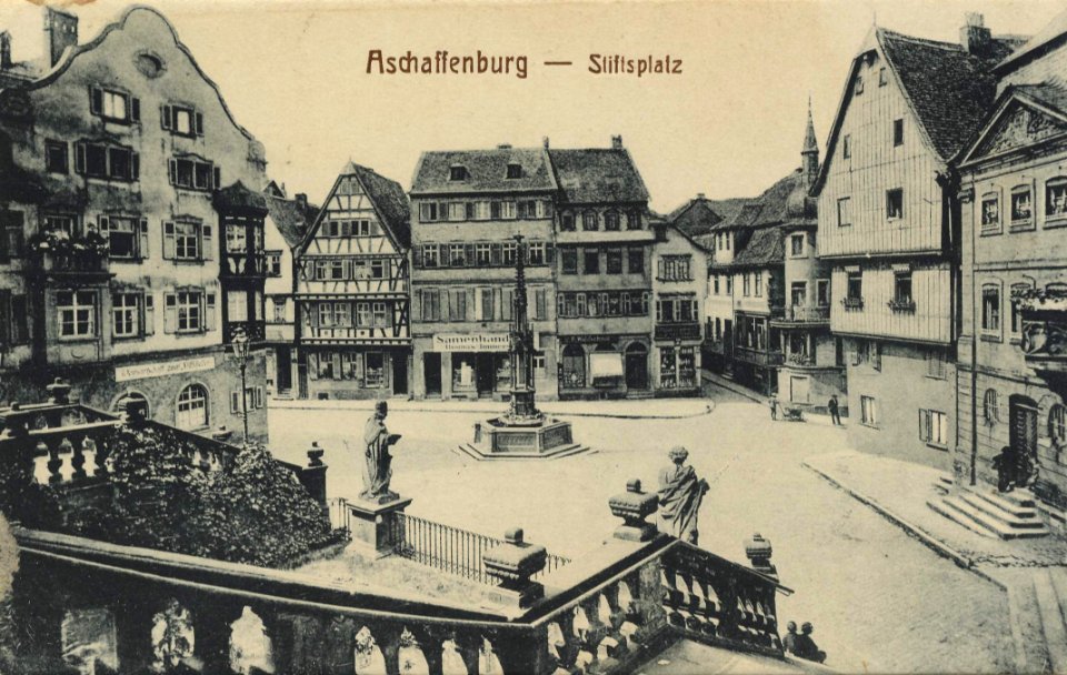 Aschaffenburg, Bayern - Stiftsplatz (Zeno Ansichtskarten)
