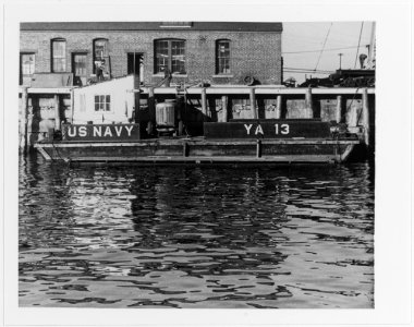 Ash Lighter (YA-13) photographed in 1941