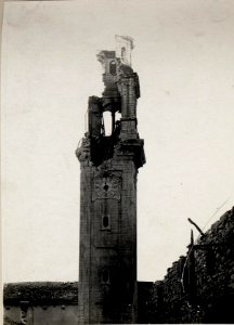 Asiago. Zerschossener Kirchenturm. (BildID 15636506)