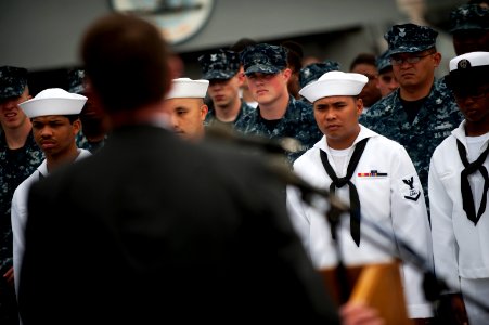 Ashton Carter addresses crew of USS Blue Ridge