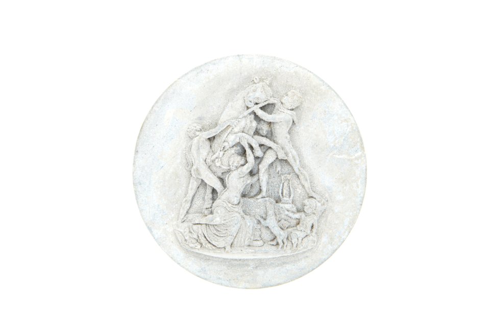 Ask av lava från början av 1800-talet. På locket farnesiska tjuren skuren i relief - Skoklosters slott - 93551