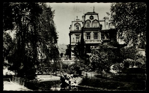 Asnières-sur-Seine.Square Voyer d'Argenson.Carte postale
