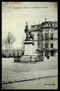 Asnières-sur-Seine.Monuments des Enfants d'Asnières