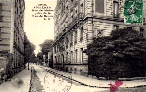 Asnières-sur-Seine.Rue du Maine prise de la rue de Bécon
