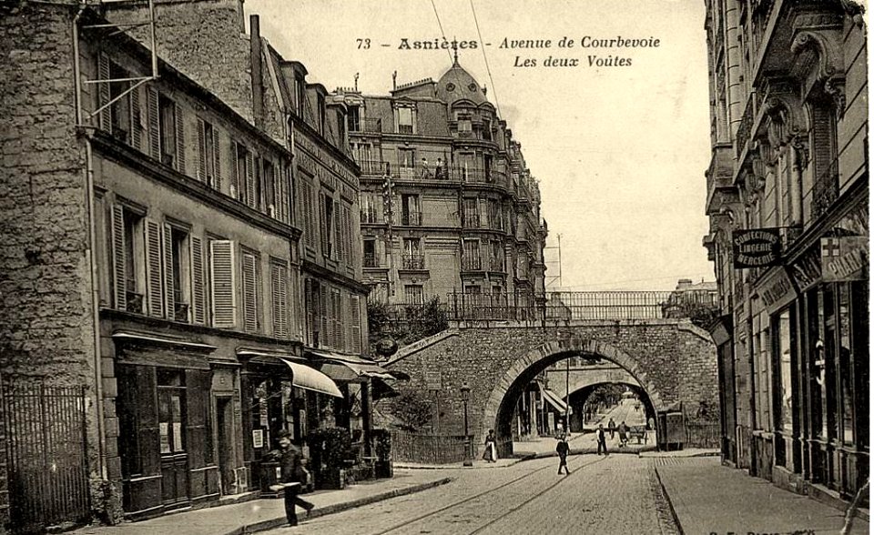 Asnieres, avenue de Courbevoie, les deux voutes, vers 1900
