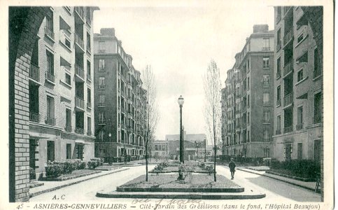 Asnières Gennevilliers - Cité Jardin des Grésillons (dans le fond, l'Hopital Beaujon)