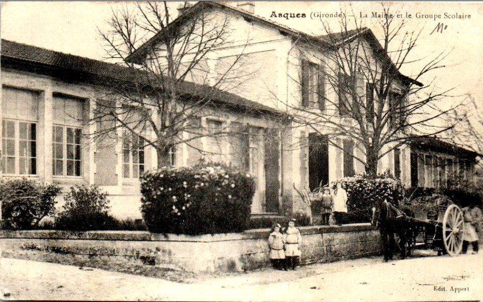 Asques - Mairie et groupe scolaire
