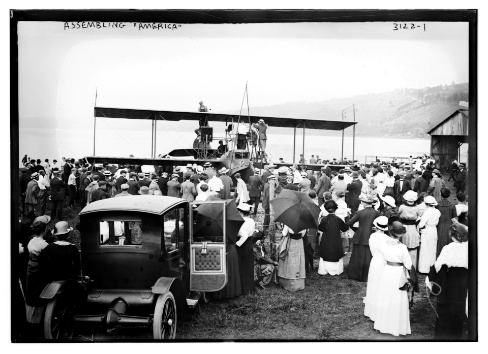 Assembling AMERICA LCCN2014696375