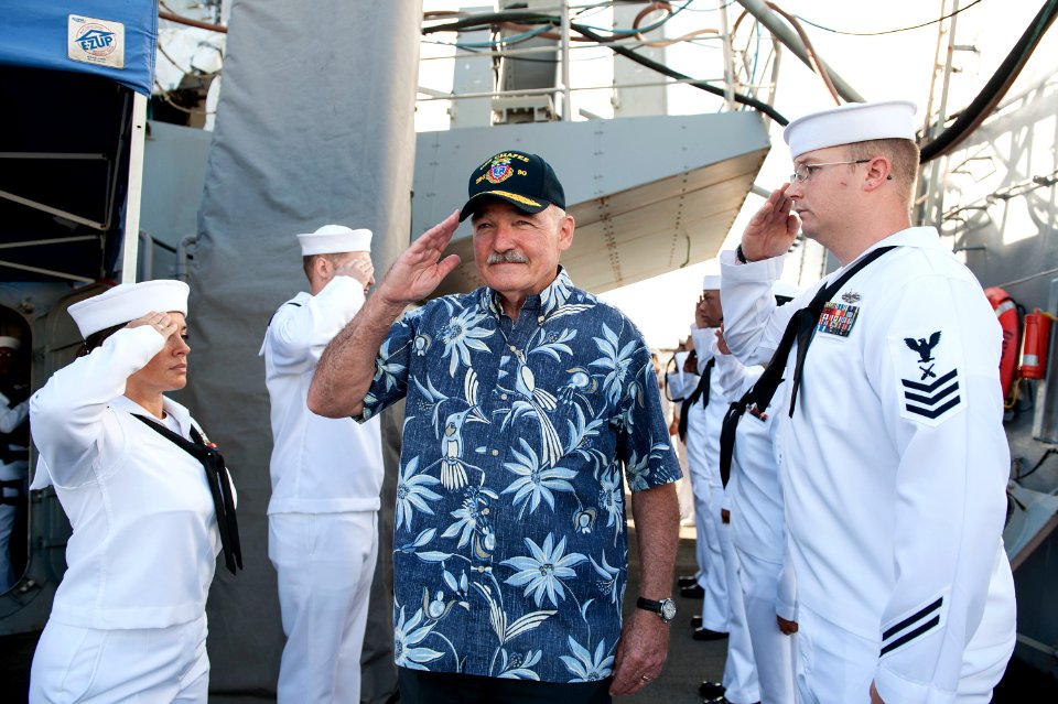 Assistant Sec. of Navy Tours USS Chafee, Delivers Environmental Award 160721-N-IU636-255