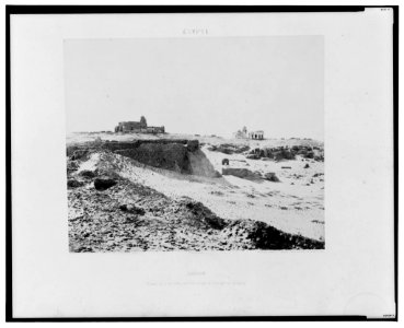 Assouan - ruines de l'ancienne enceinte Arabe, au sud-est de la ville - Félix Teynard. LCCN2001695323
