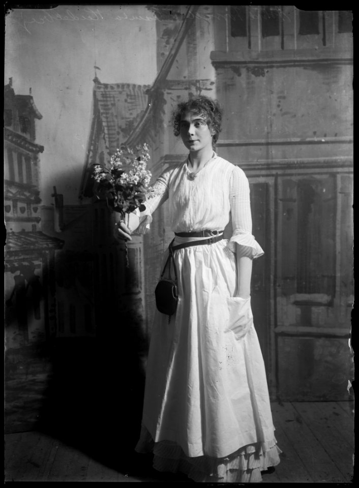 Astri Torsell as Käthie in Gamla Heidelberg at Svenska teatern 1903 - SMV - GT030