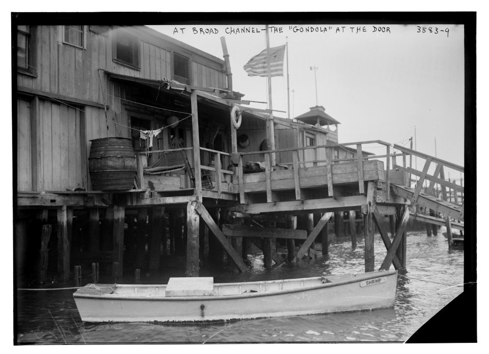 At Broad Channel - the Gondola at the door LCCN2014699787