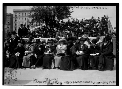 At Schurz unveiling LCCN2014693064