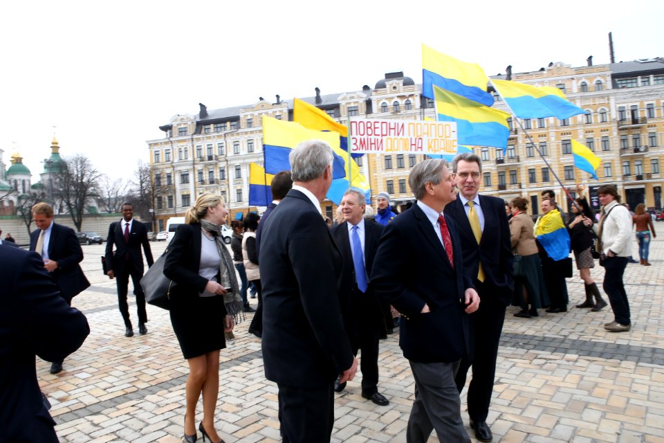 At St. Sophia Square (13176851434)