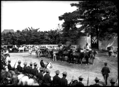 At the gate of Paco Cemetery LCCN2002724141