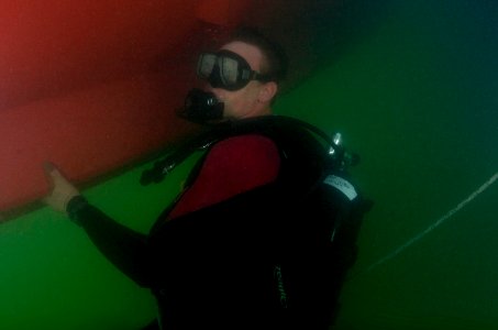 ATFP dive 130102-N-CG436-068