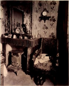 Atget Intérieur d'un ouvrier rue de Romainville (cropped)