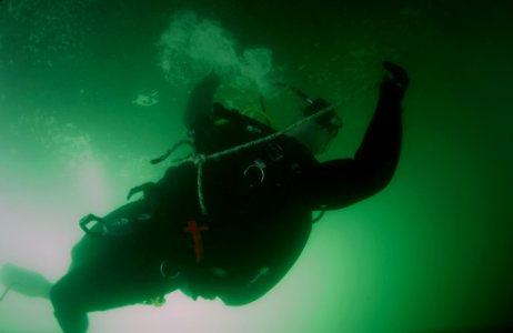 ATFP dive 130213-N-CG436-006