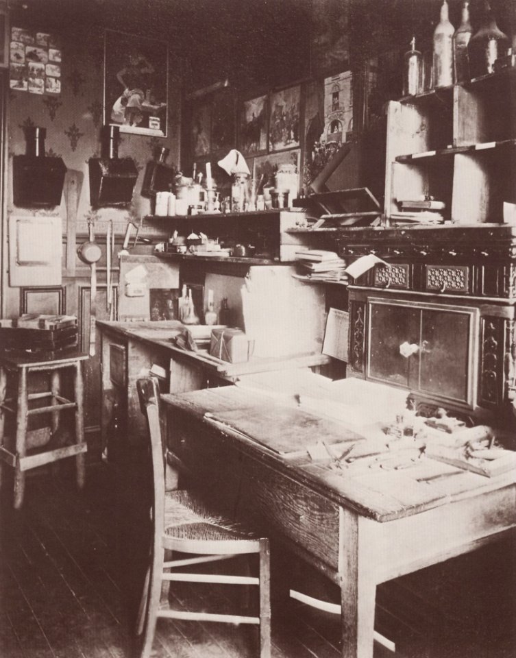 Atget, Eugène - Interieurs, Atgets Werkstatt (1) (Zeno Fotografie)