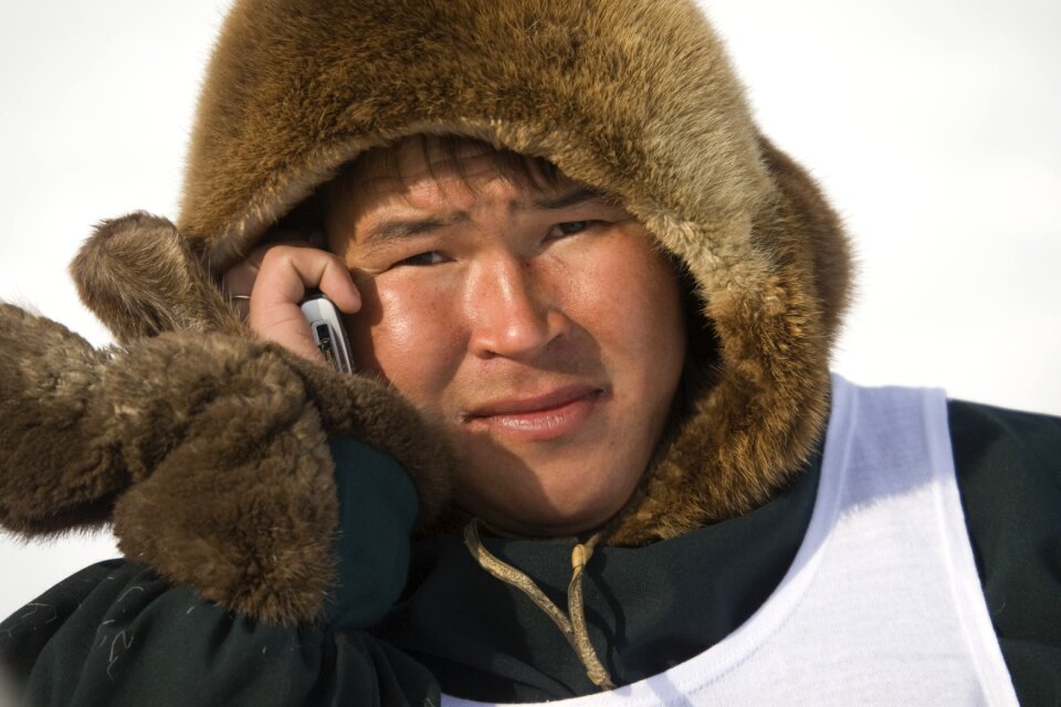 Hunt reindeer phone